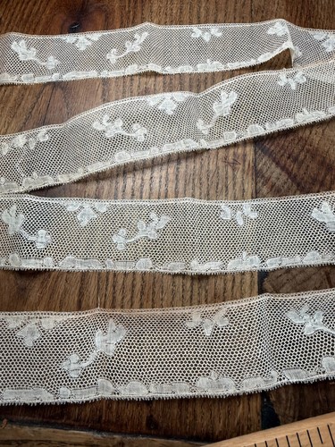 Pizzo antico bordo ecru - -,