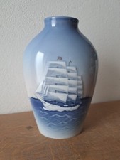 VASO Porcellana ROYAL COPENHAGEN BING&GRONDAHL "Nave Scuola"  1302/6239 Marina