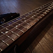 Basso elettrico Founder anni 70 basso modificato Founder