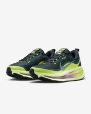 HQ7002-300 Nike Vomero 18 GORE-TEX Seaweed Light Liquid Lime Cyber (donna)