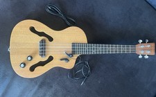 Ukulele Harley Benton EleUke