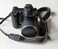 Fujifilm FinePix S5600 con