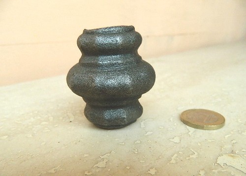 Borchia sfaccettata ferro - borchia,