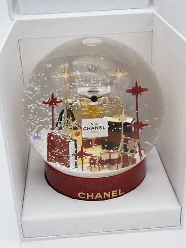 Chanel vip gift snow globe - gift,