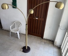 Lampada ad arco in ottone Satinato anni '70 Reggiani Lampada Vissuta