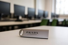 Prada Chiavetta Eyewear USB 2GB 
