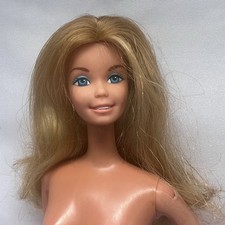 Foto moda Barbie bambola nuda