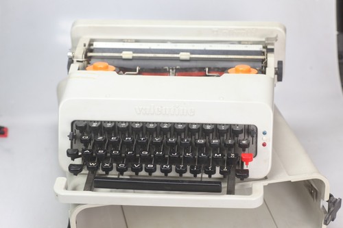 Olivetti valentine type writer - valentine,