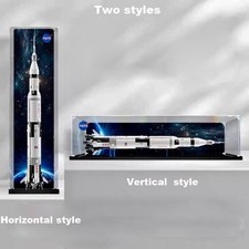 Vetrina a tema acrilico per