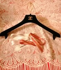 Chanel Cintre Velours Noir 39