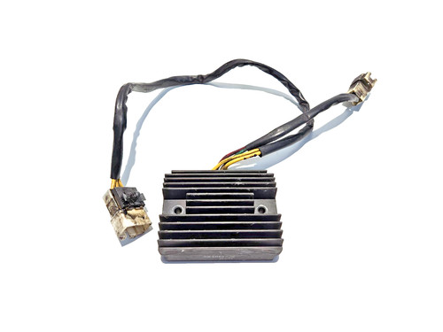 Regolatore tensione piaggio - tensione,