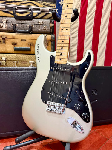 Fender 25th anniversary - fender,