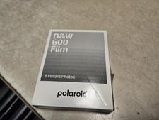 Polaroid B&W 600 Film 8 Black