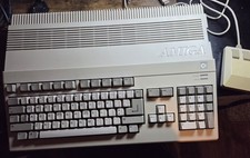 Amiga A500 con acceleratore