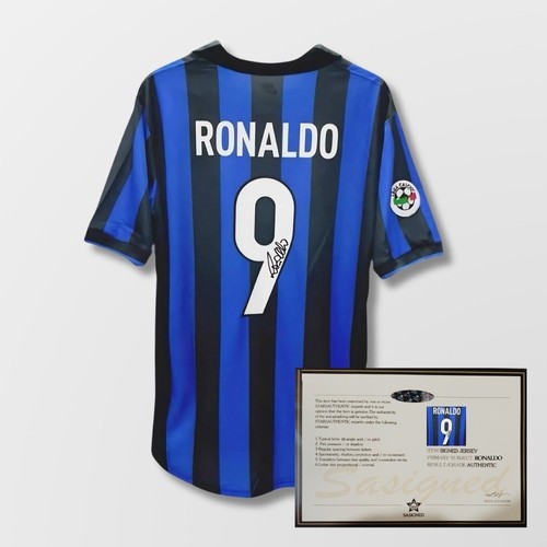 Ronaldo nazário signed inter - ronaldo,