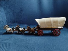 Carrozza vintage in legno per