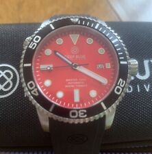 Deep Blue Master 1000, mov.  NH35, 30 Atm., 44 mm., valvola elio, data