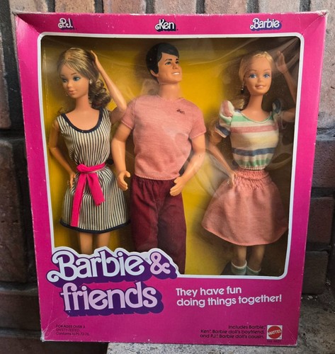 Barbie friends set - barbie, &