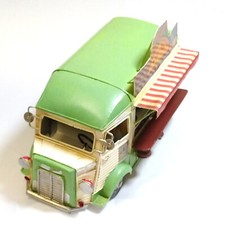 Modellino Auto con Roulotte