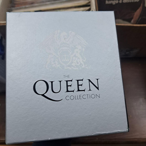 Queen the - -, collection