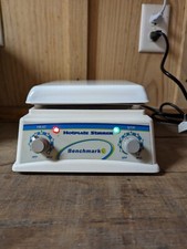 Agitatore a piastra Benchmark