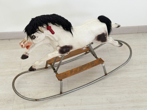 Cavallo dondolo degli - a,