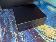 Mini PC AMD Ryzen 7 7840HS