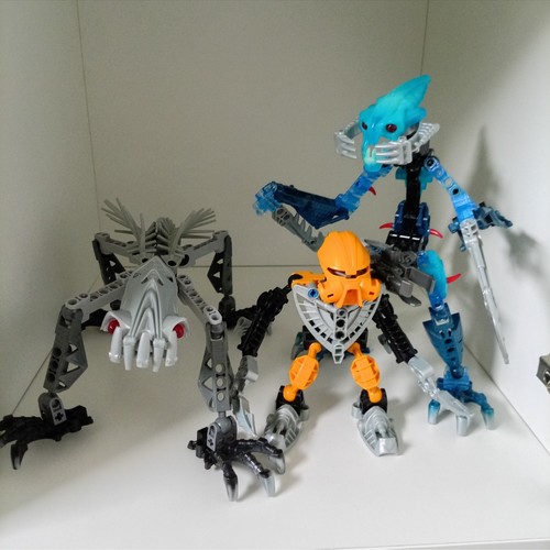 Lego bionicle lot - bionicle,