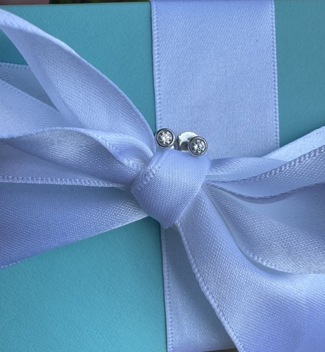 Orecchini tiffany co platino - &,