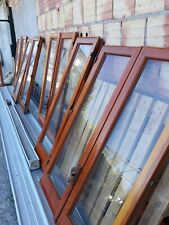 Porte e finestre in legno conpleti di vetri e maniglie ,usato.