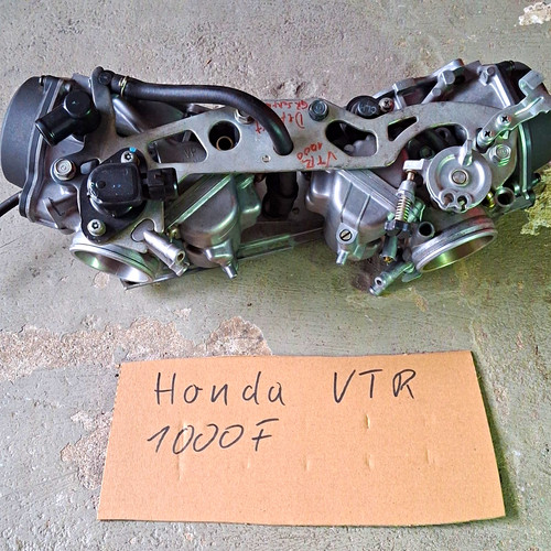 Honda vtr 1000 firestorm - honda,