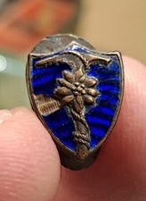 FREGIO SMALTATO DISTINTIVO ALPINO WW1 CON PIEDINO 