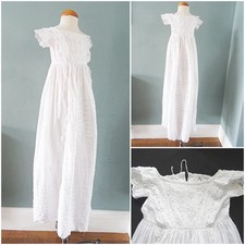 Antico abito da battesimo