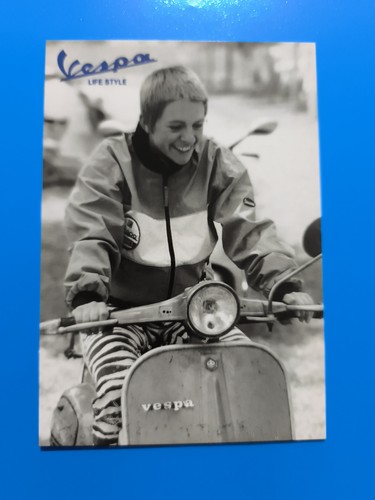 Vespa life style cartolina - life,