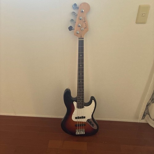 Basso elettrico tipo - jazz, bass