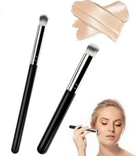 2 Make Up Brushes, for