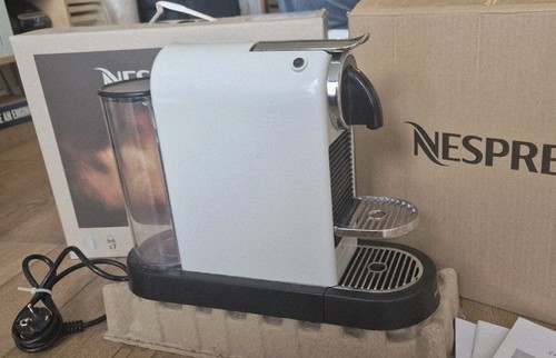 Machine expresso nespresso - à,