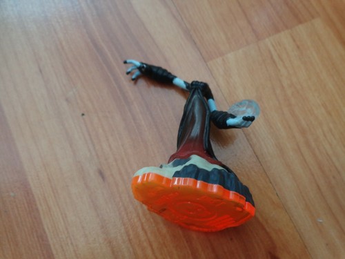 Skylanders giants hex figure - hex,