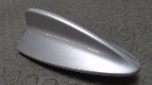Antenna tetto aletta - /,