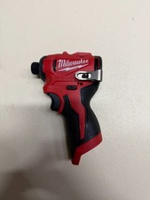 Milwaukee avvitatore ad