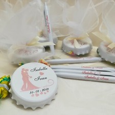 50 CALAMITE FRIGO SPOSINI con 3 confetti MAGNETE BAMBONIERA MATRIMONIO. 