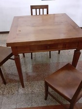 tavolo in legno scuro fattura lombarda 1900