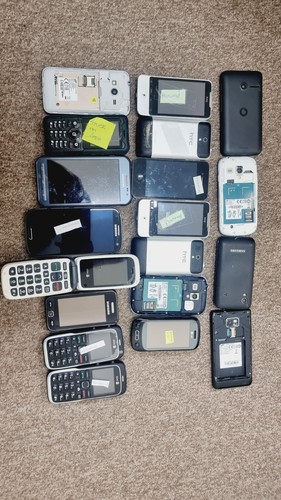 Joblot x19 pezzi telefono - di,
