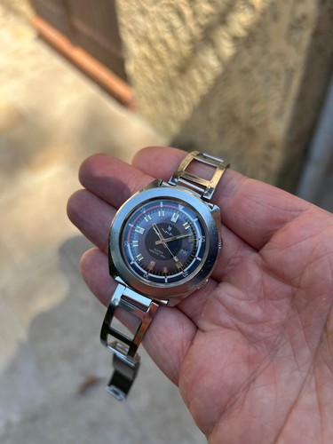 Montre ancienne super lip