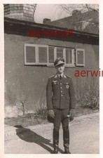 Pilota con pugnale della