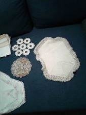 Lotto di 7 centrini/corridori