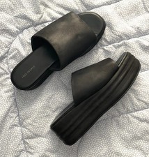 Free People Harbor platform