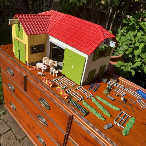 Schleich farm world - horse, barn