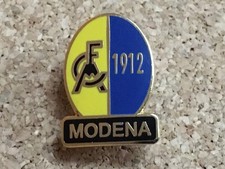 Distintivo spilla calcio italiano FC Modena - Italia (fissaggio stile broach)