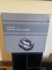 Robot pulitore piscina senza